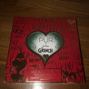 PURxGrinch Good Enough To Steal Make Up Palette